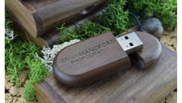 Wooden Pebble USB Drive - Dark Wood 1