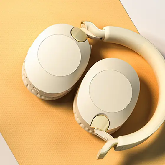 Eclipse Headphones view 3