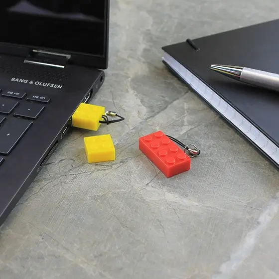 Brick USB view 2