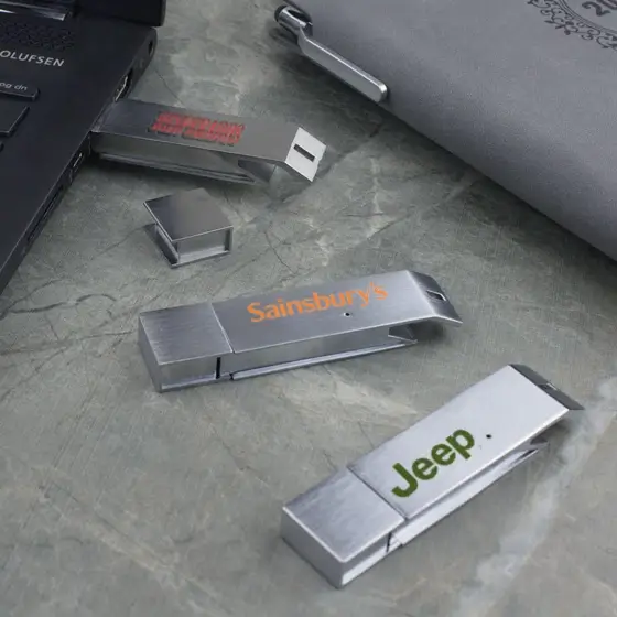 Classic Bottle Opener USB view 2
