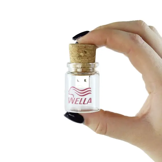 Glass Bottle USB view 3