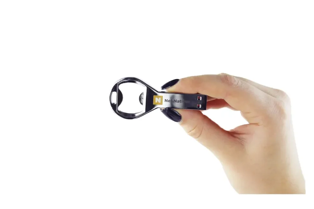 Retro Bottle Opener USB view 3